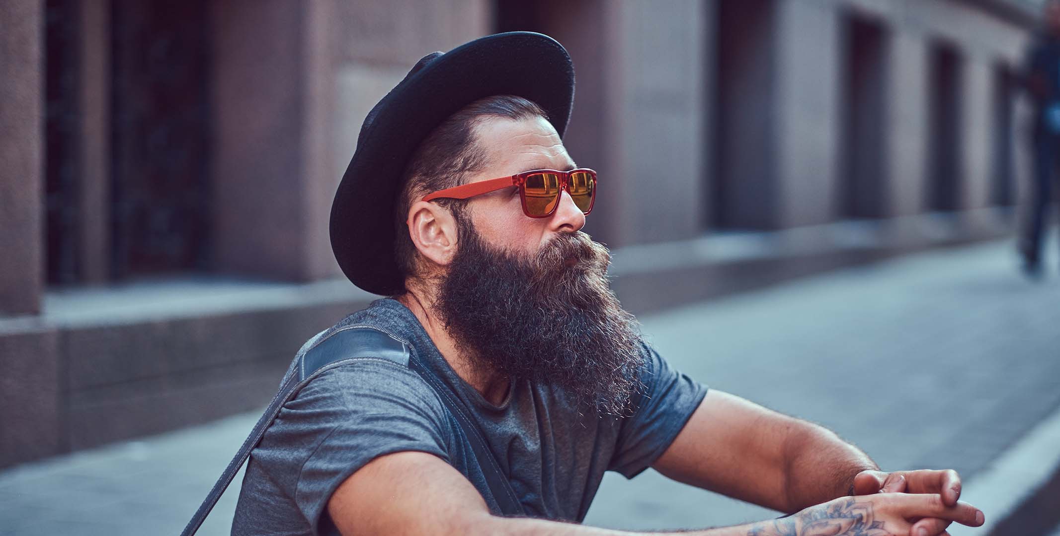 Latest Sunglass Trends for Men in 2023: Find Your Perfect Pair